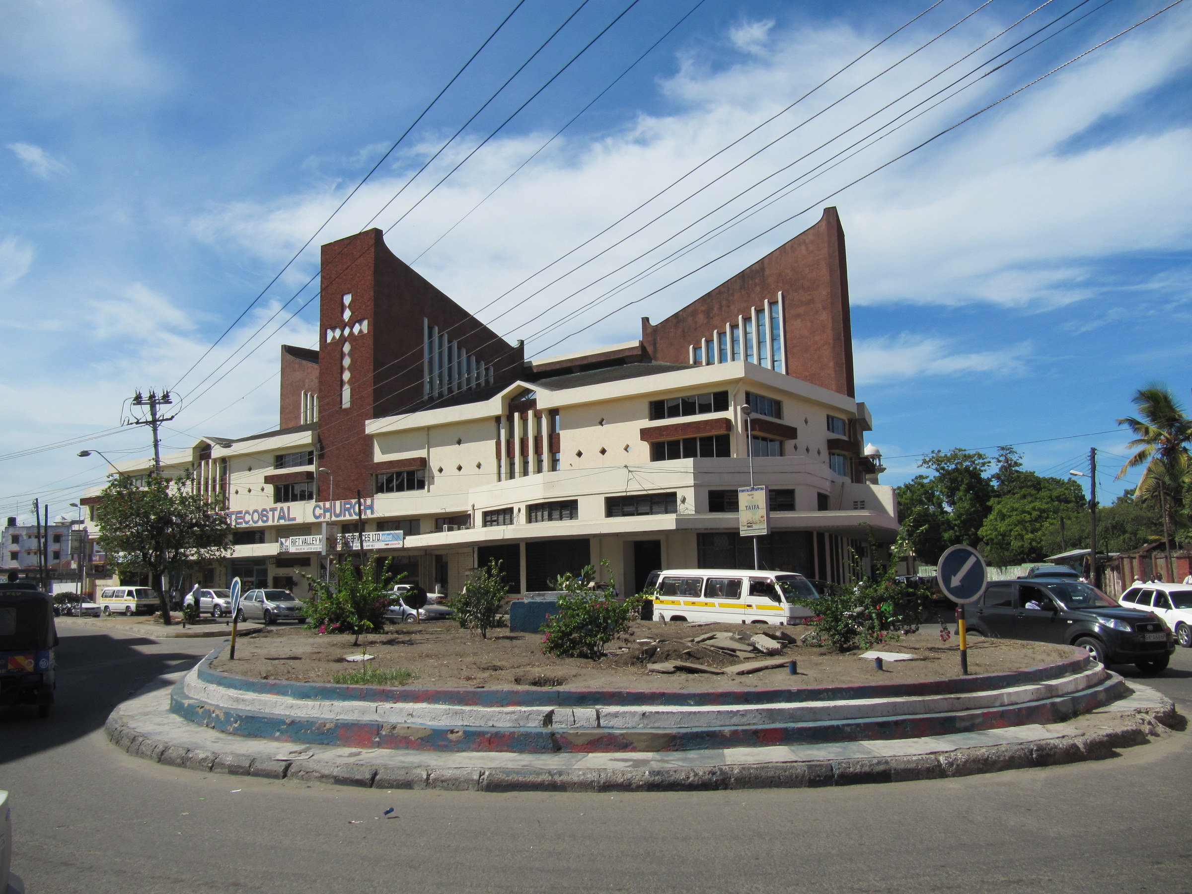 Pentecostal_church_in_Mombasa.JPG