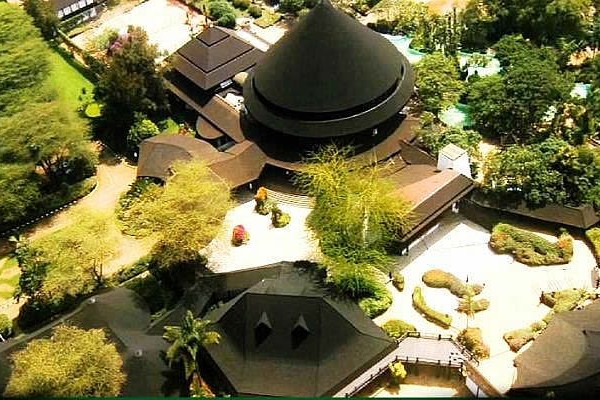 safari-park-hotel-nairobi.jpg