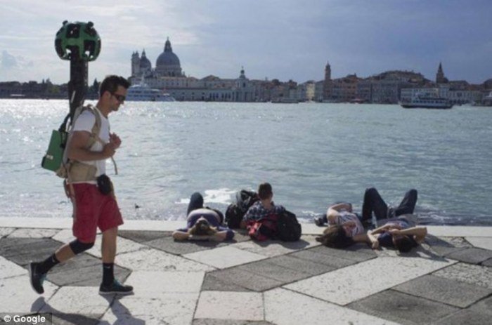 Google-takes-its-Street-View-feature-to-the-lanes-of-Venice-in-Italy.jpg