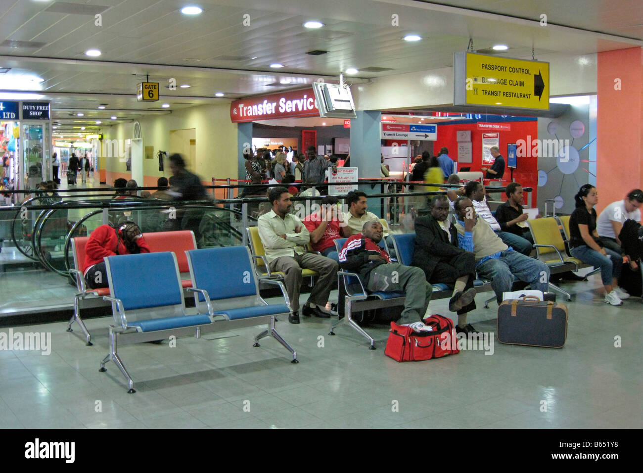 jomo-kenyatta-airport-nairobi-B651Y8.jpg