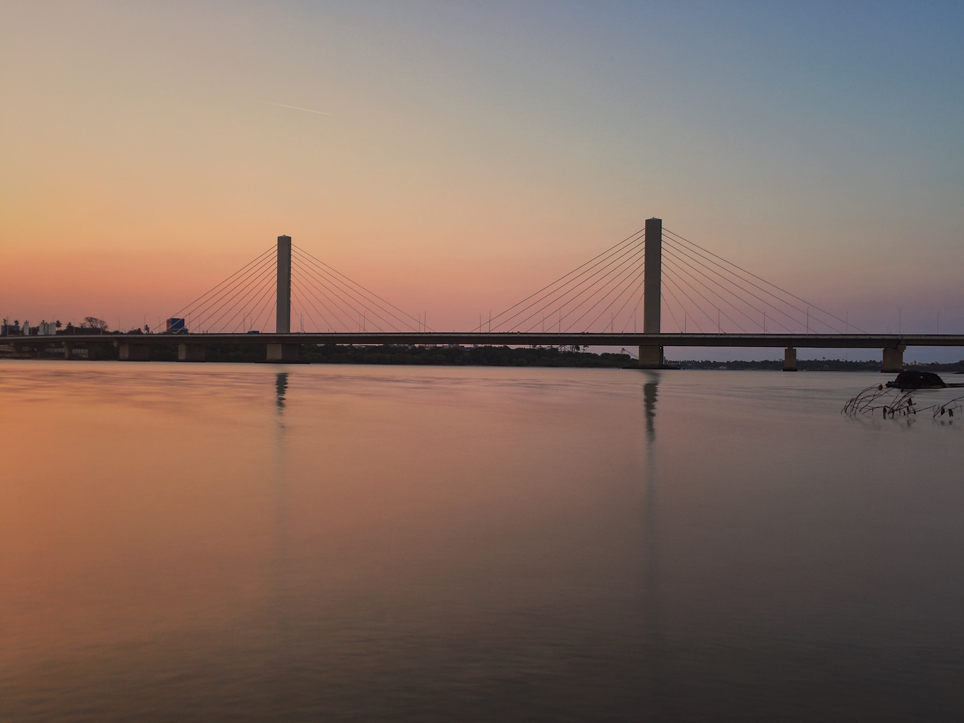 AF1QipMdCykeA8sIoE0k5uiud6LWgeg-rMp03Q229wlh=s0