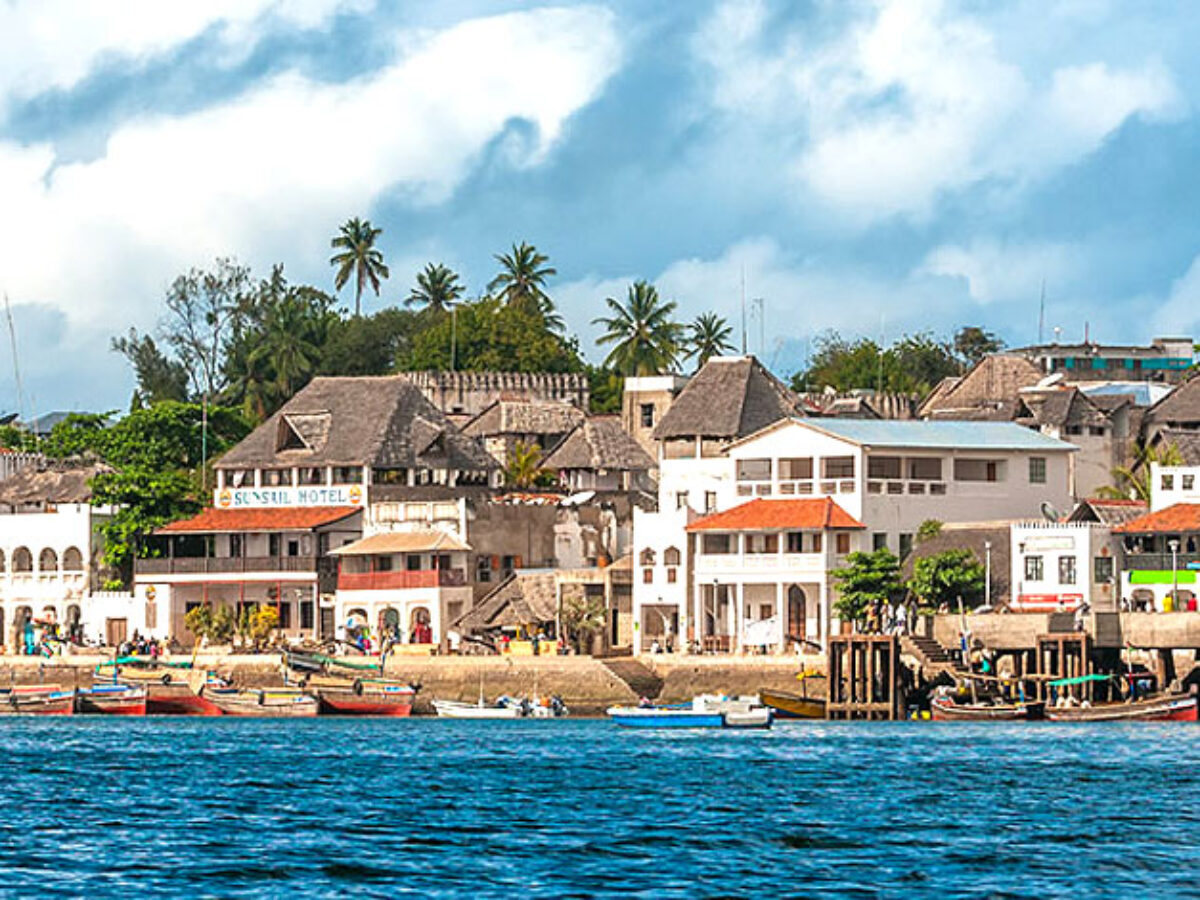 lamu-island-fly-in-vacation-1200x900.jpg