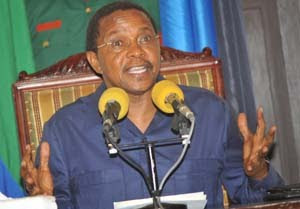 kikwete%2Bmaoni.jpg