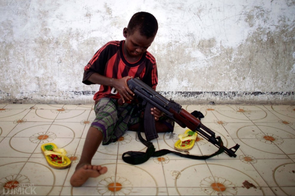 somali-child-soldiers-2.jpg