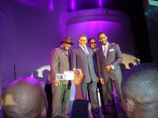 Boys_ii_Men_with_Kikwete.jpg