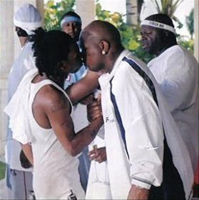 lil-wayne-kiss1.jpg