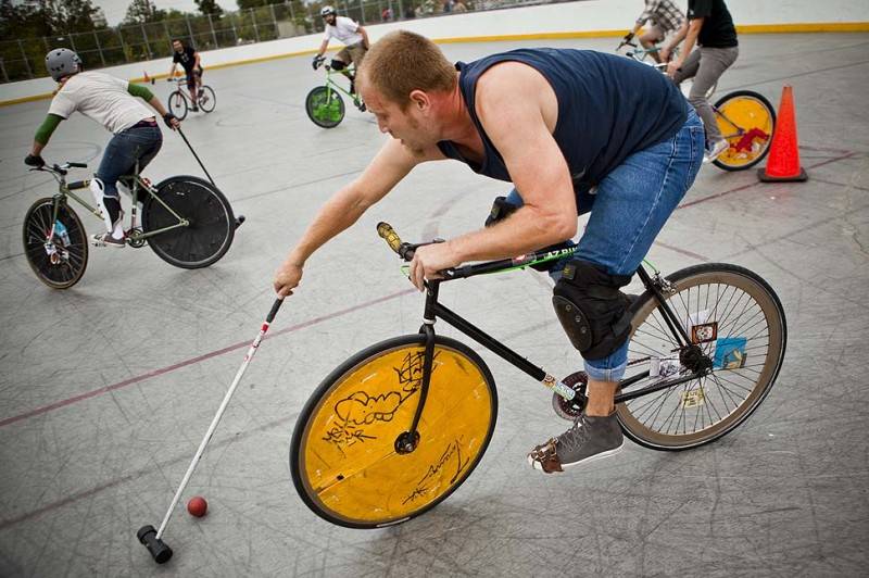 la-me-bike-polo07-800x532.jpg