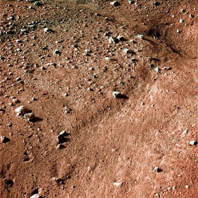 Phoenix_Lander_Mars_soil.jpg