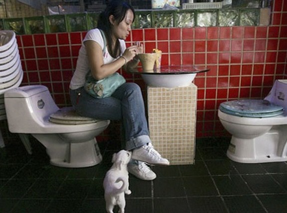 a-toilet-restaurant-12.jpg