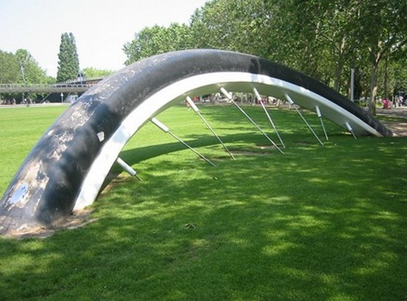 giant-sculptures-05.jpg