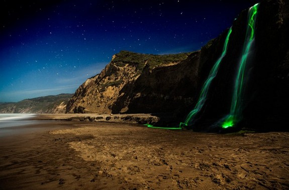 neon-waterfalls-02.jpg
