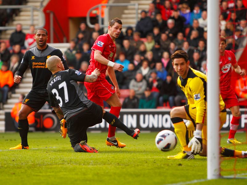 Southampton-v-Liverpool-Morgan-Schneiderlin-p_2916120.jpg