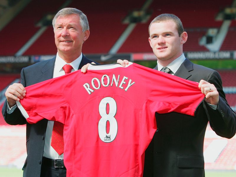 Sir-Alex-Ferguson-Wayne-Rooney-signing_2669855.jpg