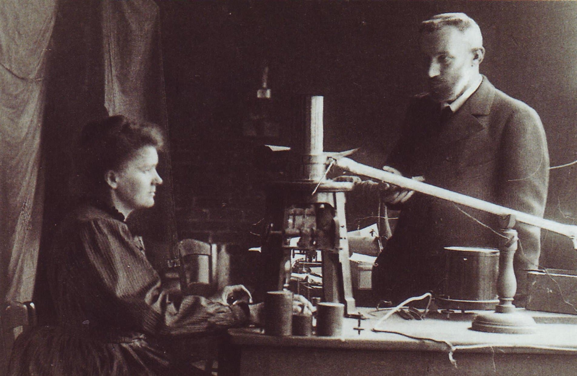 famous_people_in_history_-_pierre_and_marie_curie.jpg