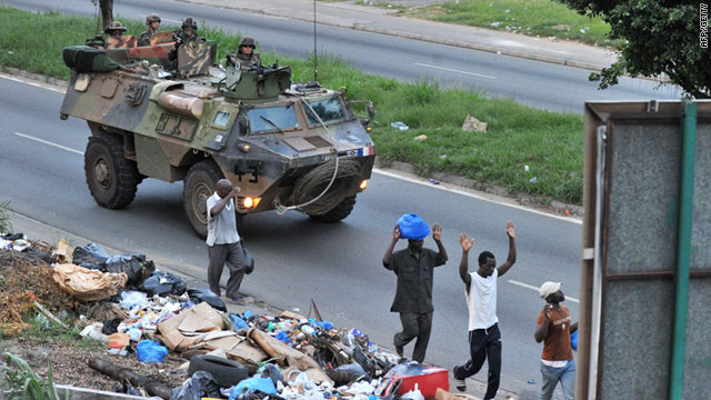 t1larg.ivory.coast.french.troops.afp.getty.jpg