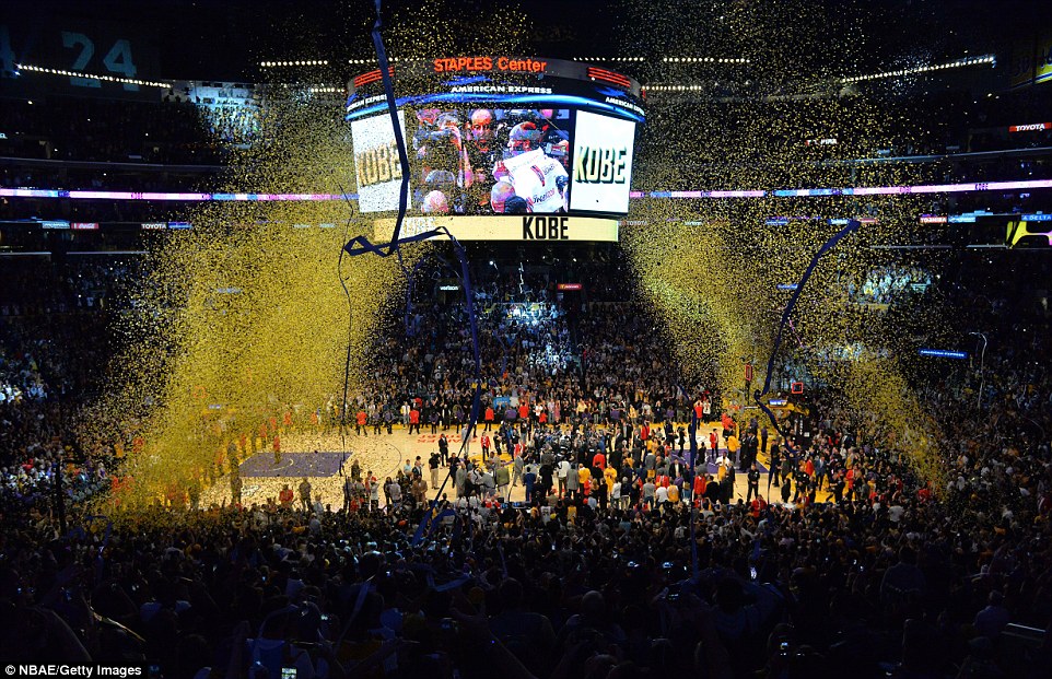 3329BB3400000578-3539089-The_Staples_Center_was_awash_with_purple_and_gold-a-8_1460620923752.jpg