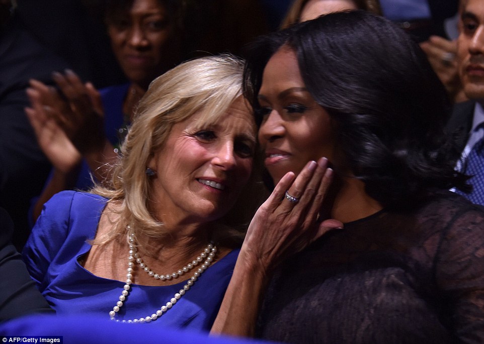 3C099CD200000578-4105722-US_first_lady_Michelle_Obama_R_and_the_Vice_Presidents_wife_Jill-a-3_1484116413805.jpg