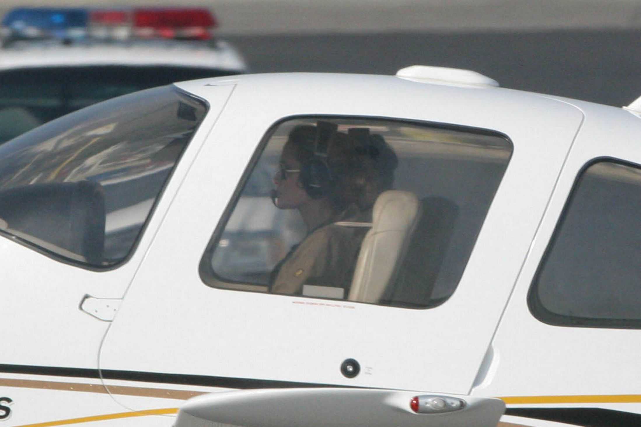 Angelina+Jolie+flying
