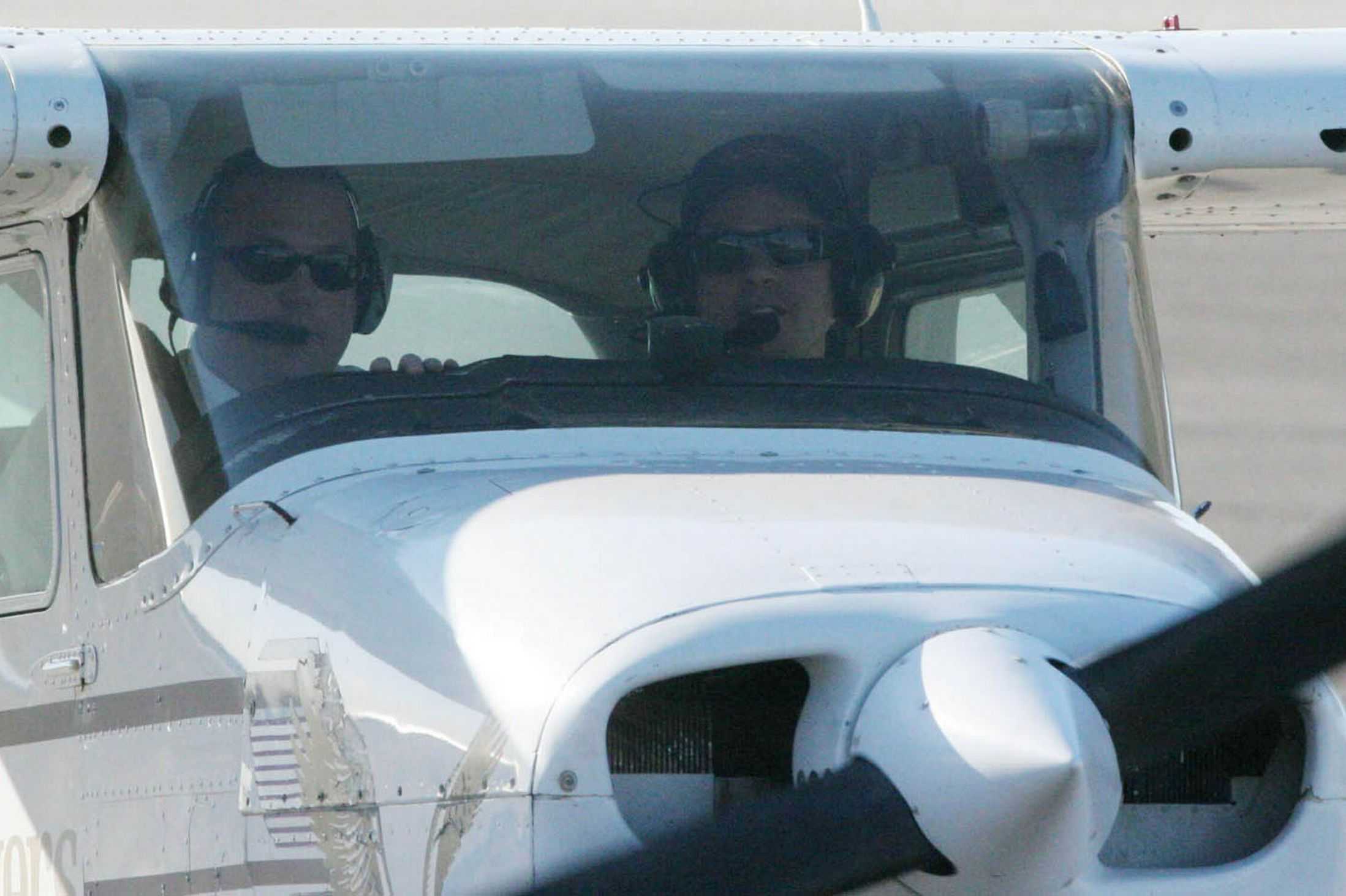 Brad+Pitt+flying
