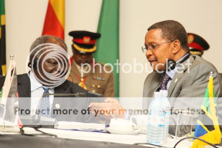 kikwete-museveni2.jpg