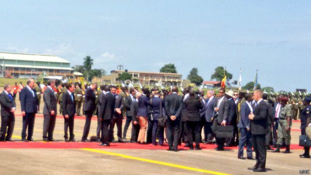 160704113557_israeli_pm_lands_in_uganda-_dignitaries_624x351_umc.jpg