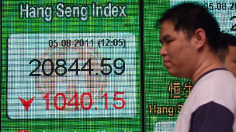 110805051510_cn_hang_seng_fall_640x360_bbcchinese_nocredit.jpg