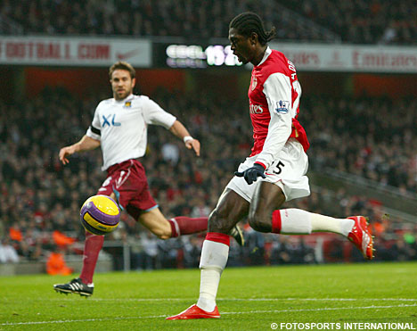 AdebayorGoal0201ES_468x371.jpg