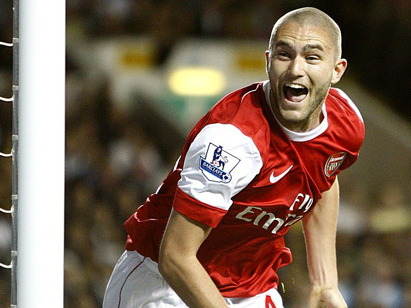 Tottenham-v-Arsenal-Henri-Lansbury-Joy-Goal_2505882.jpg