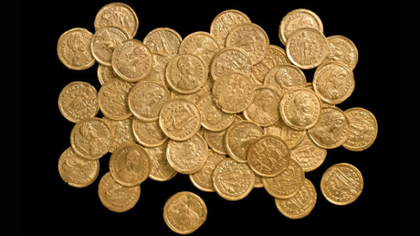 ap-roman-gold-coins-found-thg-121017-wmain-jpg_021249.jpg