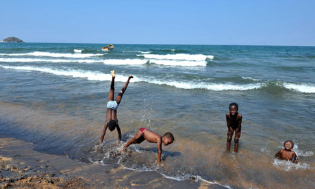 MDG--Malawi-children-and--008.jpg