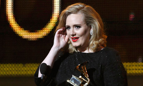 Adele-accepts-her-award-f-007.jpg