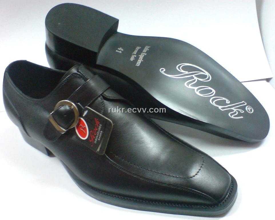 Egypt_2010_hot_and_fashionable_men_leather_shoes762010114749PM0.JPG