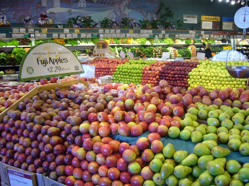 Apples_supermarket.jpg