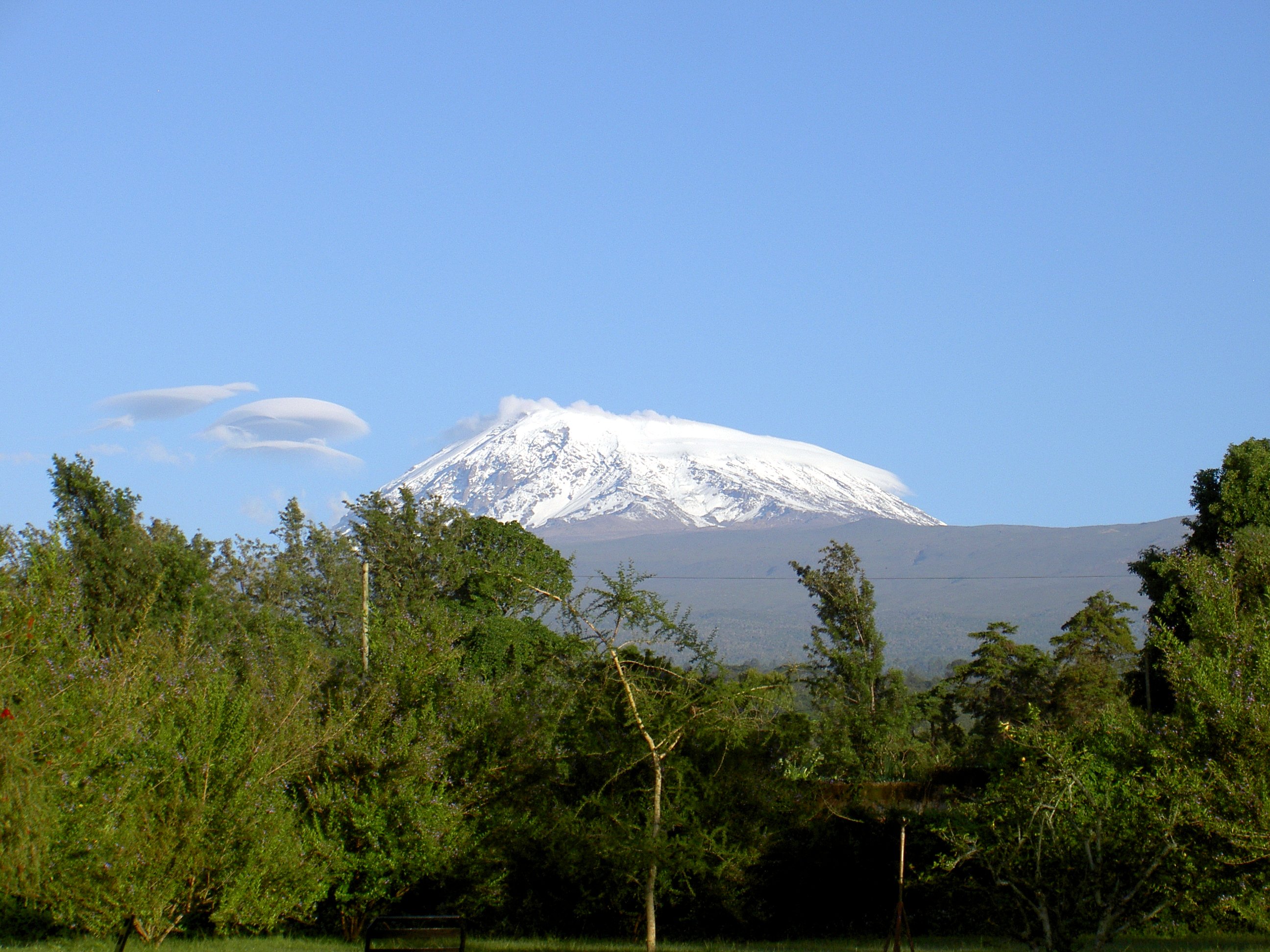 Kibo_Mt._Kilimanjaro_6.JPG