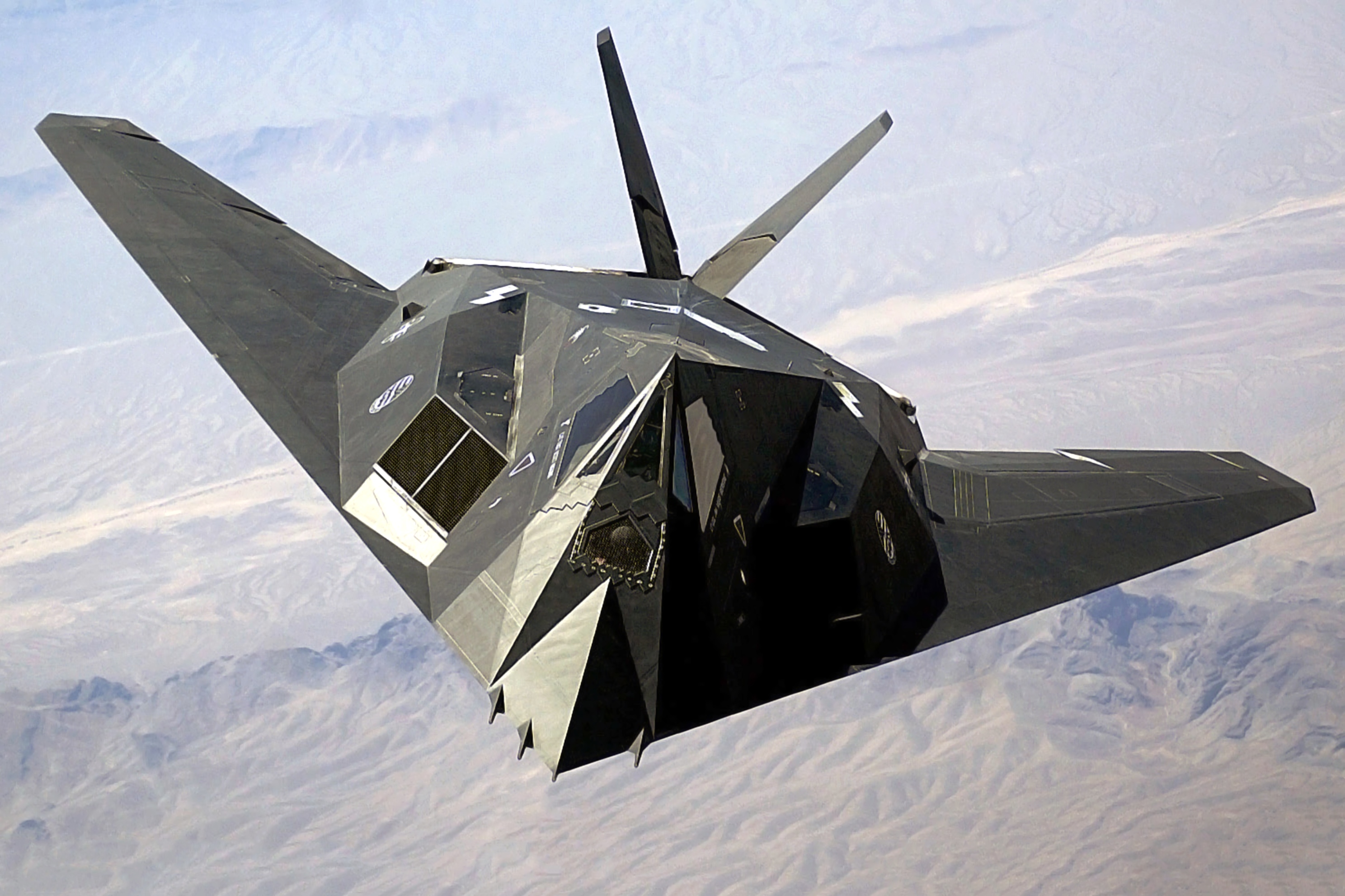 F-117_Nighthawk_Front.jpg