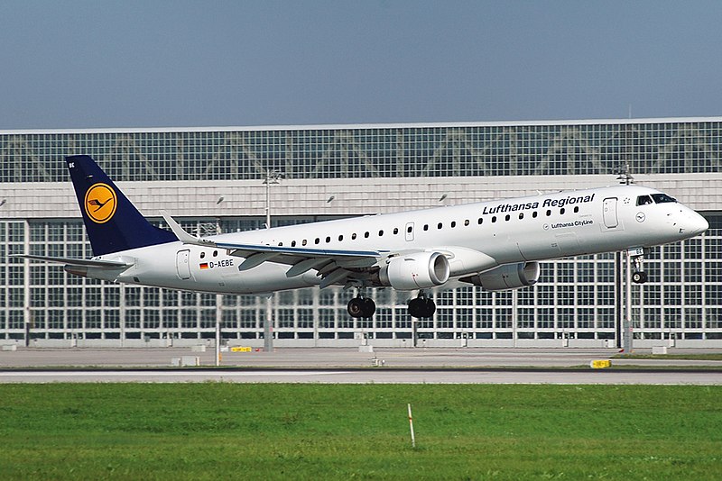 800px-LufthansaCityline_E195LR_D-AEBE_MUC.jpg