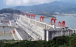 250px-ThreeGorgesDam-China2009.jpg