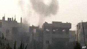 111222165304_syria_arab_league_violence_homs_304x171_ap.jpg