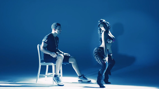 nicki-anaconda-hed-03-2014.jpg