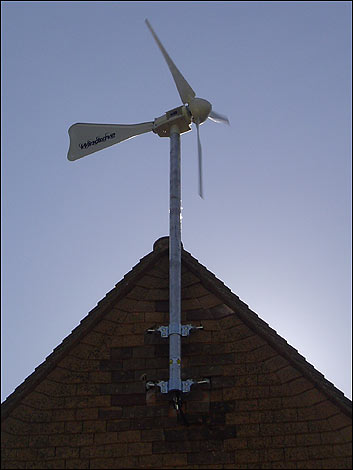 eco_house_wind_turbine_470_353x470.jpg