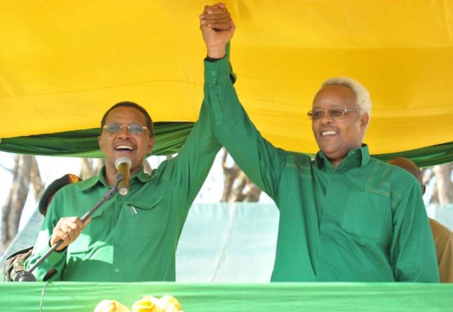 Lowassa-na-JK.jpg