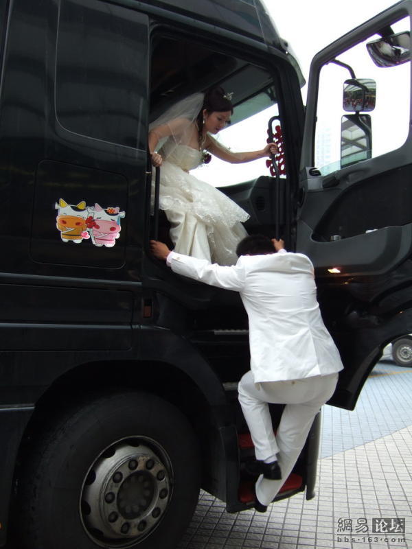 wedding_truck_2.jpg