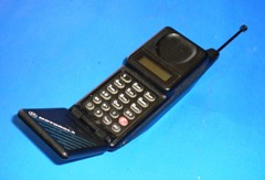 Motorola_Micro-TAC.JPG