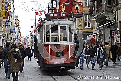 taksim-istanbul-tram-thumb13043629.jpg