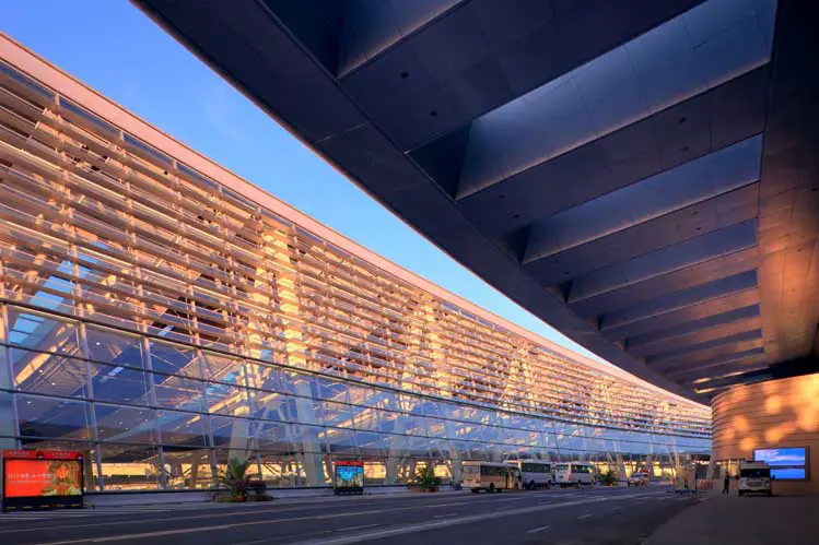 beijing_south_railway_station_farrells080908_2.jpg