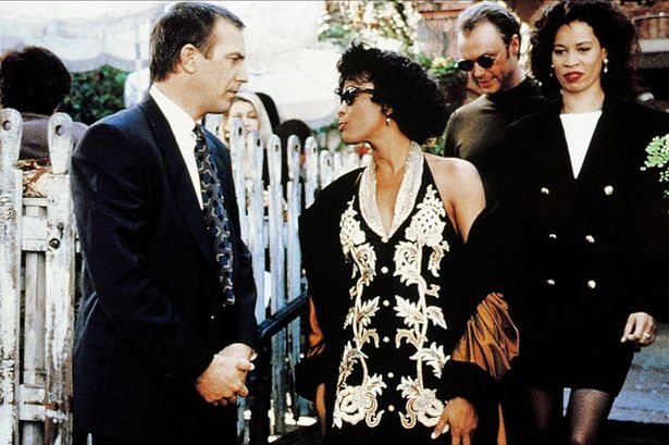 Whitney+Houston+with+Kevin+Costner+in+The+Bodyguard%2C+1992