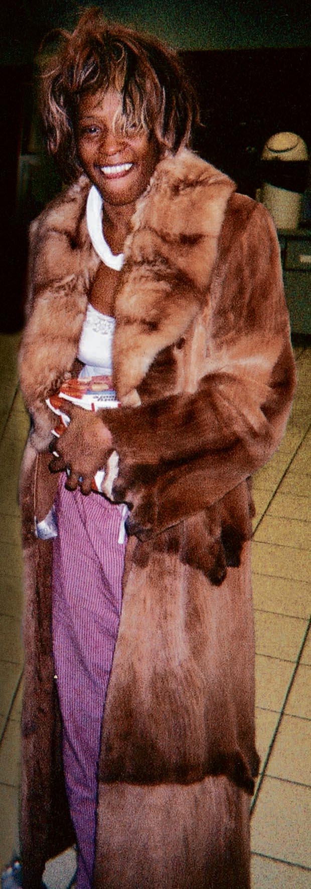 Whitney+Houston+in+Fur+coat