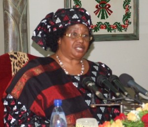 President-Banda-speaking-at-a-news-conference-at-the-New-State-House-Tuesday-on-her-attendance-of-the-UN-General-Assembly-in-Ne-e1349193898196-300x257.jpg