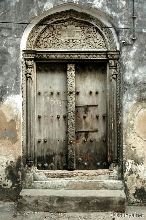 Door6.jpg