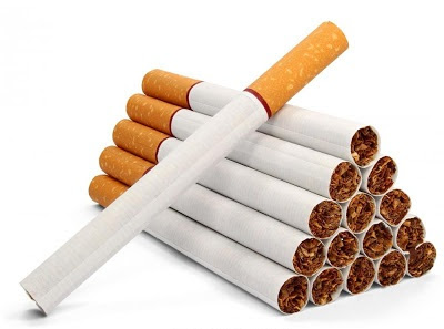 Sigara-nikotin-yuzunden-olusan-lekelerin-cikarilmasi.jpg
